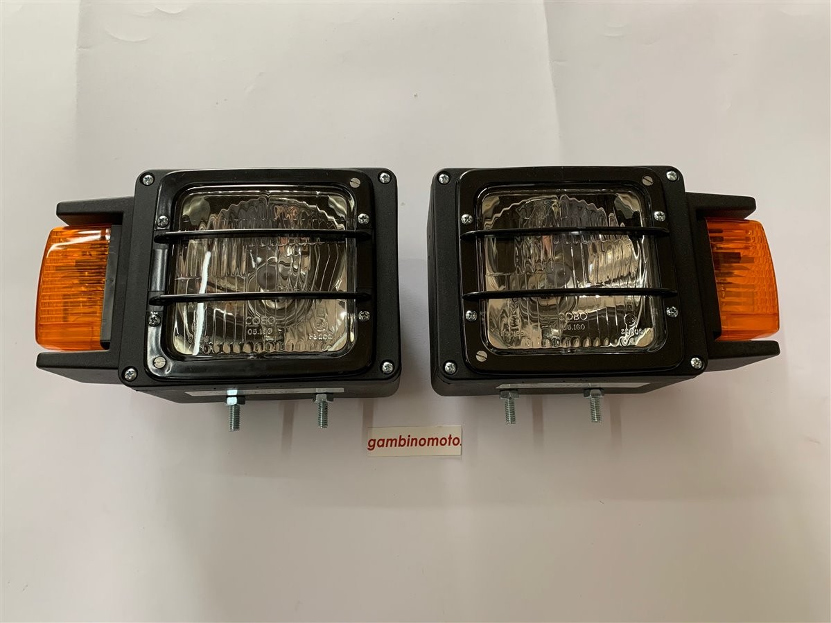 FANALI FARO asimmetrico DESTRP SINISTRO con freccia anterolaterale 235x143 mm. 