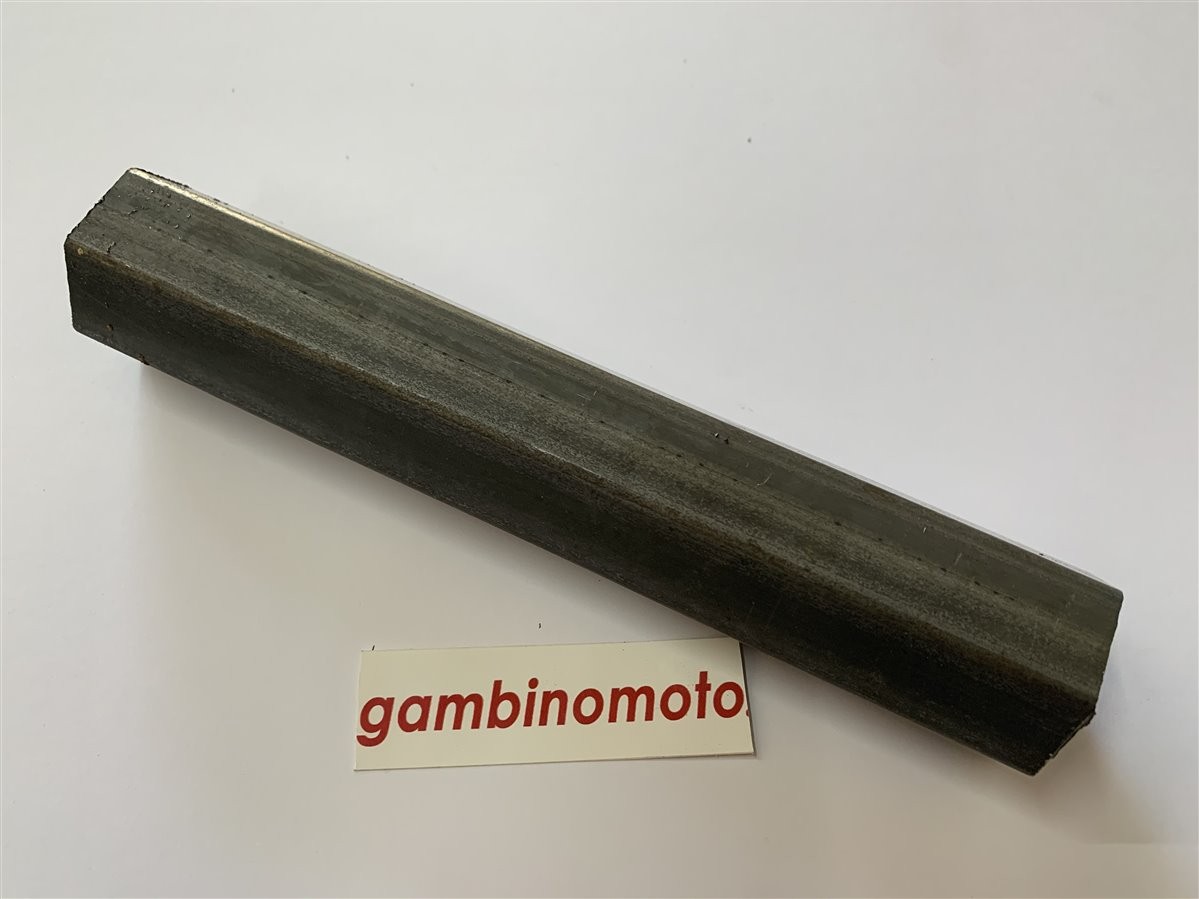 TUBO ESAGONALE PER FRESA MOTOZAPPA INTERNO 28X36 IL PREZZO SI RIFERISCE A CM.20