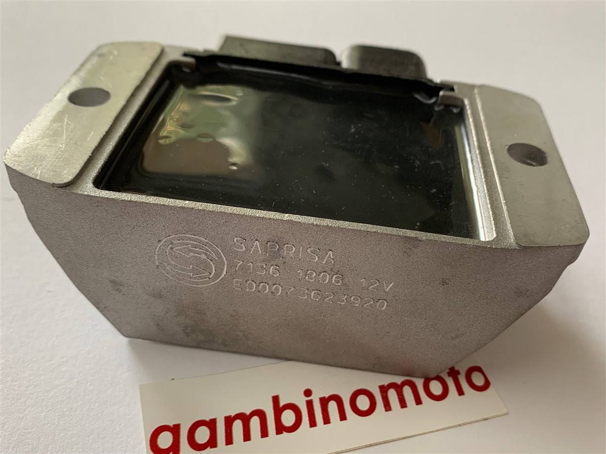 Regolatore 12V/30A controfase 7 faston connettori neri Saprisa/Amp c/circuito spia e terminaleW per attacco contagiri RIGERIMENTO ORIGINALE Lombardini 7362.392 Saprisa 7136