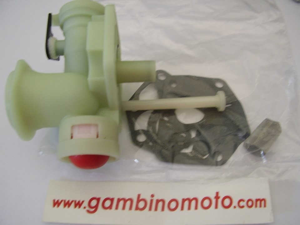 CARBURATORE CON PRIMER MOTORE BRIGGS & STRATTON SPRINT , CLASSIC , QUATTRO ECC RICAMBIO ORIGINALE.