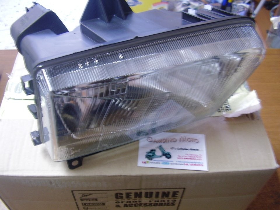 FARO ANTERIORE DESTRO SX PIAGGIO PORTER DAL 1998 AL 2009 