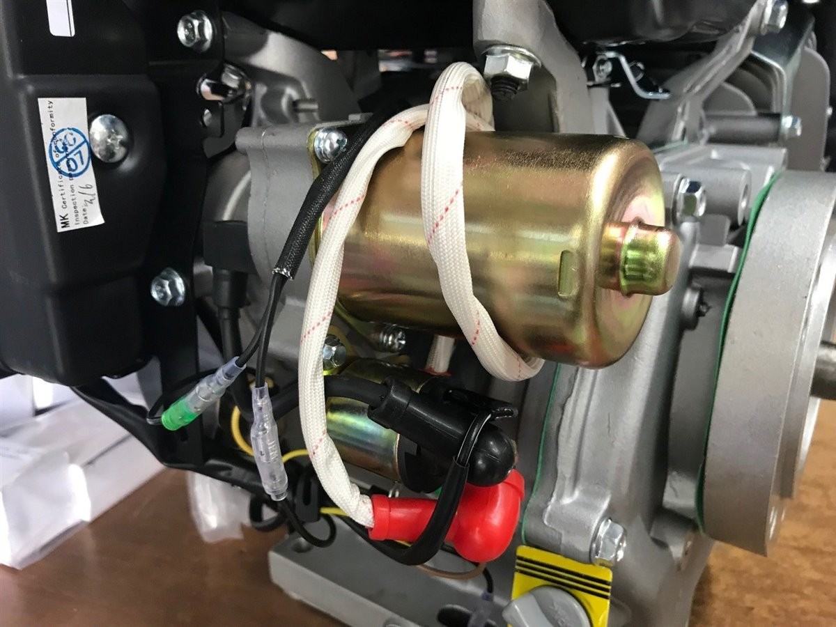 MOTORE BENZINA ZBM420C1ME 4 TEMPI ZANETTI DA 15 HP ALBERO CONICO DA MM 23 PAGAMENTO IN CONTRASSEGNO   Descrizione prodotto      Motore motocoltivatore ZANETTI BENZINA ZBM420C1ME (ZBM420C1ME) albero conico avviamento elettrico   Albero conico diametro 23