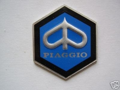 scudetto piaggio alluminio esagonale mm31