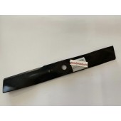 BRUMAR LAMA RASAERBA E TRATTORINI ETESIA RASAERBA Hydro 124 - H124B - H124BS - H 124BX - H124DS - H124DX - H124P HVHP - H124P HVSP Rotazione antioraria  Lunghezza in mm: 650 Foro centrale: Ø 30 Fori laterali: Ø 5 Interasse: 75  R.O. 82741 - MZ124D01L - MZ