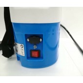 POMPA IRRORATRICE A SPALLA ZAINO A BATTERIA 16 LT PER TRATTAMENTI DISERBO 29282  Irroratrice a spalla 16 Lt.  Batteria al piombo da 12 V ricaricabile (caricabatteria incluso).   Lancia con impugnatura in nylon completa di regolatore di pressione.  Asta te
