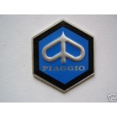scudetto piaggio alluminio esagonale mm31